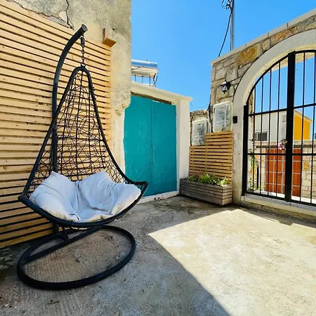 Near The Castle Of بيت ضيافة 3*
